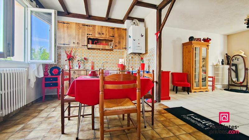 Maison - 93 m² - 5 pièces