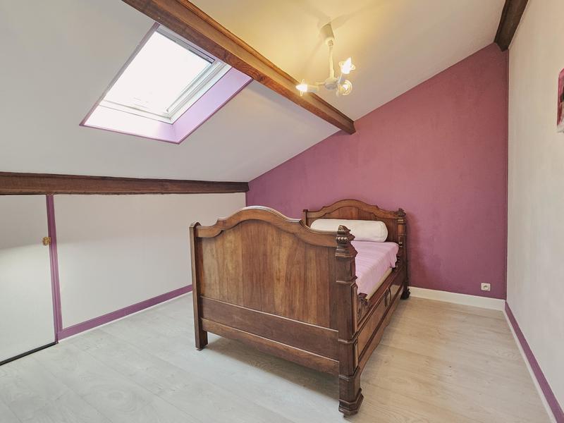 Maison en pierre - 250 m² - 9 pièces