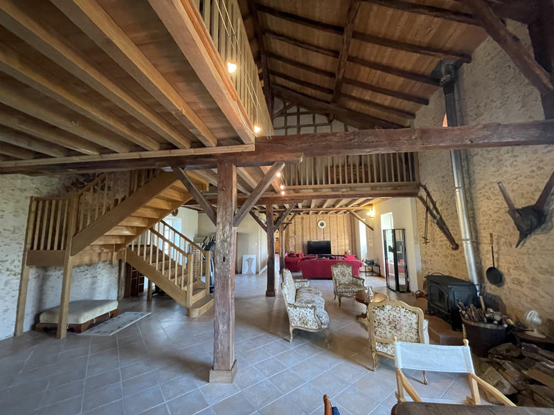 Appartement - 340 m² - 12 pièces