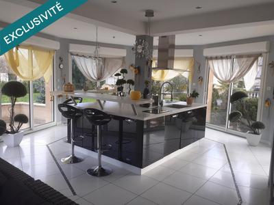 Maison - 168 m² - 4 pièces