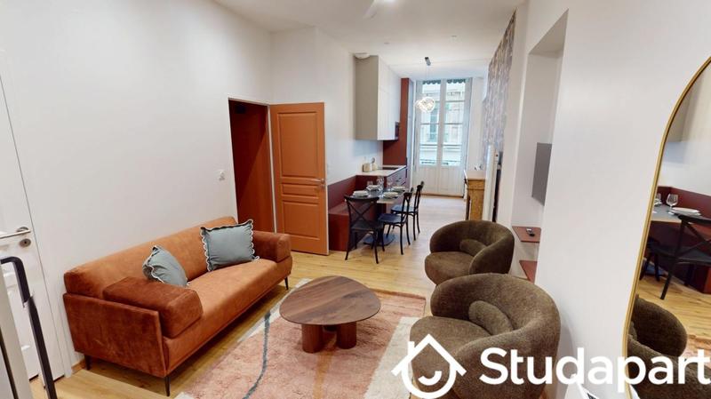 Chambre - 11 m² - 1 pièce