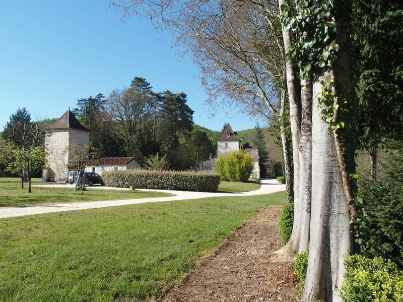 Maison - 435 m² - 10 pièces