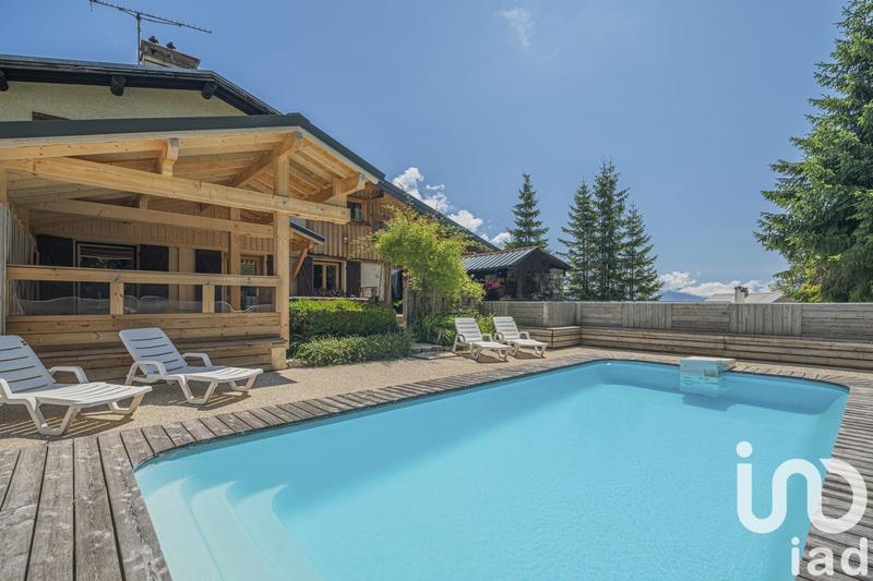 Maison - 424 m² - 10 pièces