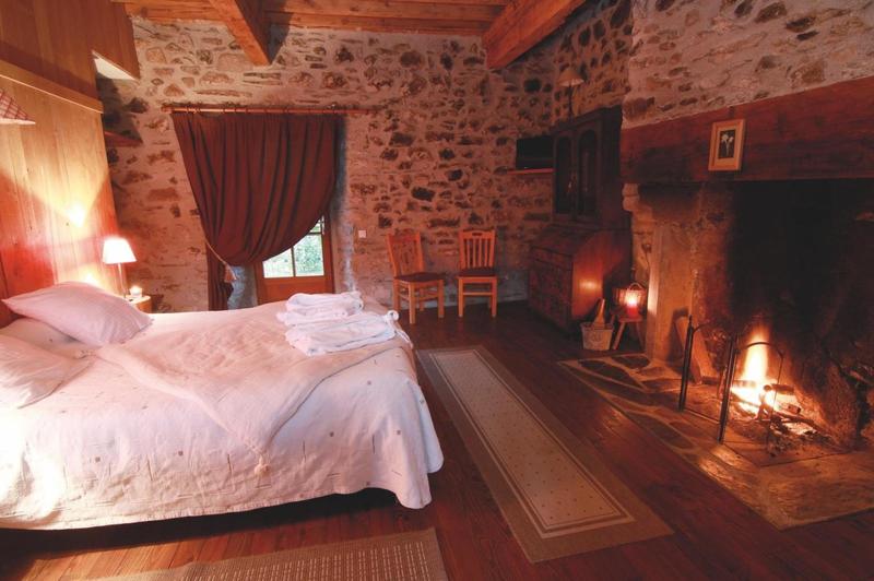 Maison - 280 m² - 9 pièces