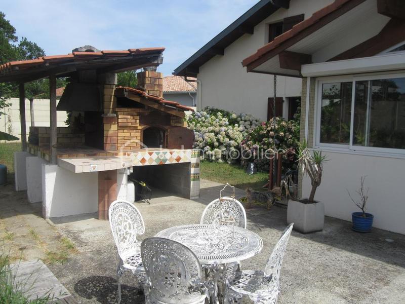 Maison - 200 m² - 8 pièces