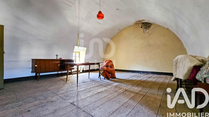 Maison - 350 m² - 11 pièces