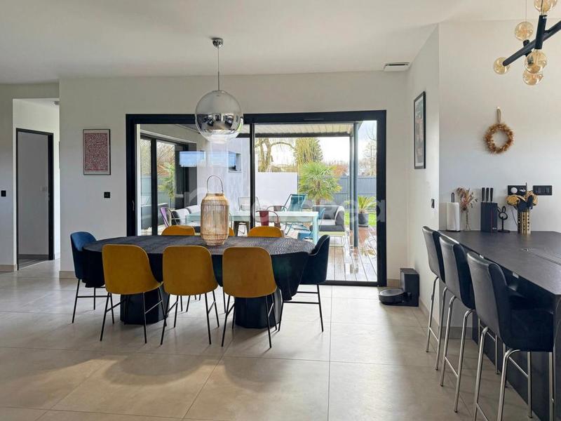 Maison - 149 m² - 6 pièces