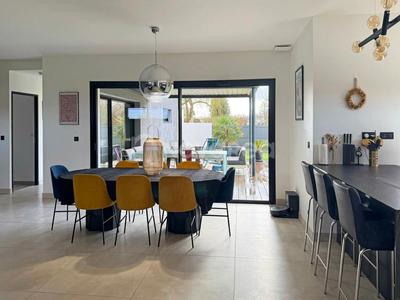 Maison - 149 m² - 6 pièces