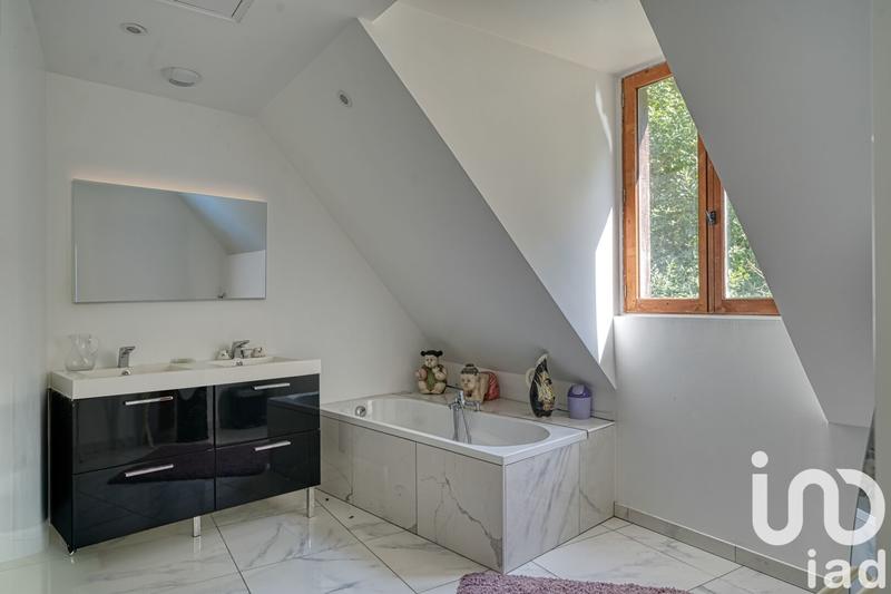 Maison - 139 m² - 6 pièces