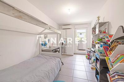 Appartement - 90 m² - 4 pièces