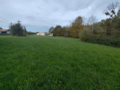 Terrain constructible - 4 714 m²