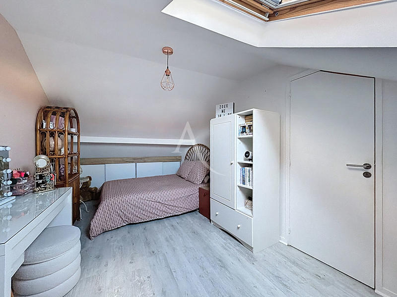 Maison - 75 m² - 5 pièces