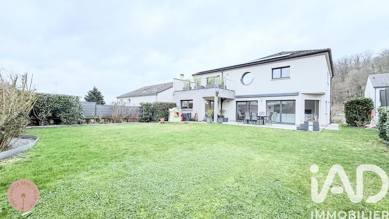 Maison - 175 m² - 6 pièces