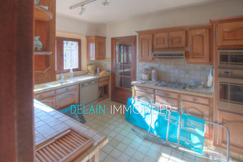 Maison - 229 m² - 5 pièces