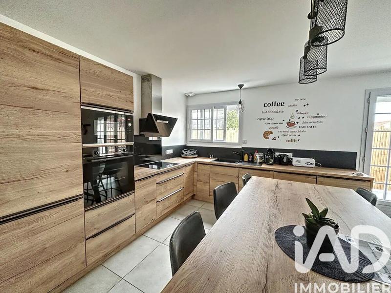 Maison - 96 m² - 4 pièces