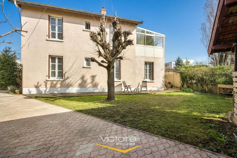 Maison - 154 m² - 7 pièces