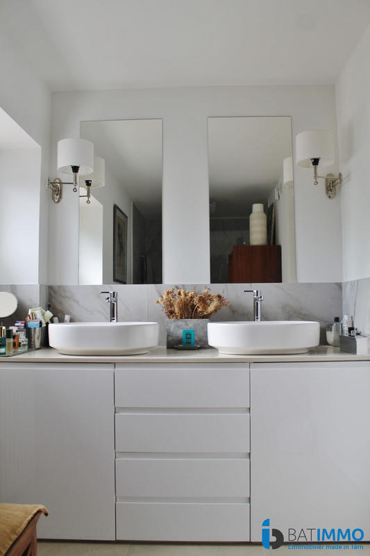 Maison - 265 m² - 7 pièces