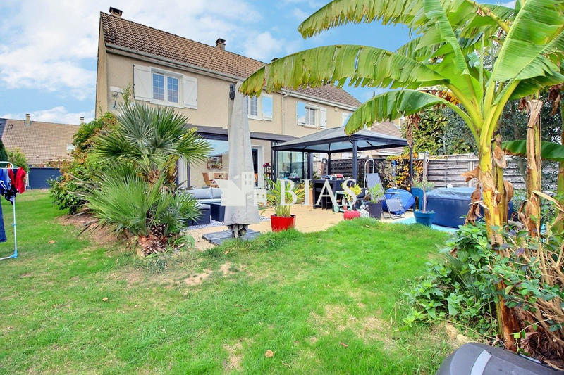 Maison - 122 m² - 5 pièces