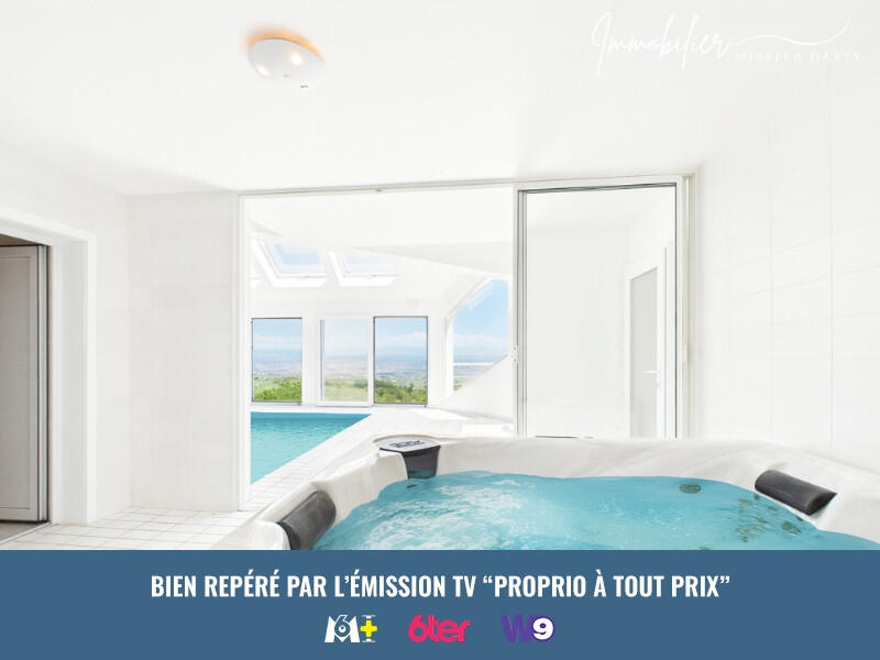 Maison - 354 m² - 12 pièces