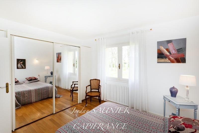 Maison - 182 m² - 7 pièces