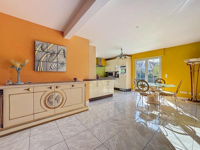 Maison - 193 m² - 7 pièces