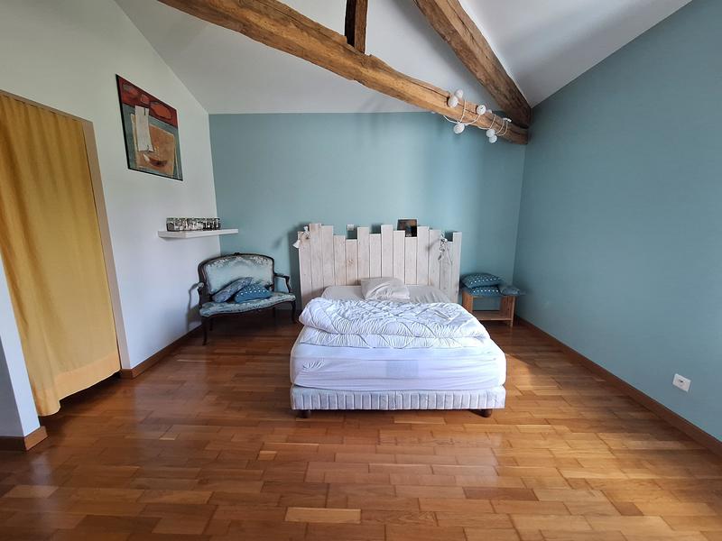 Moulin - 189 m² - 6 pièces