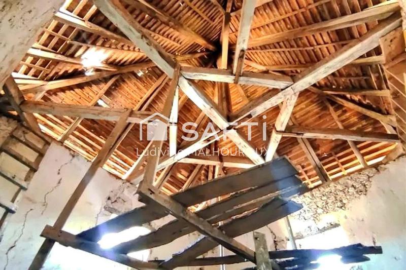 Maison - 384 m² - 16 pièces