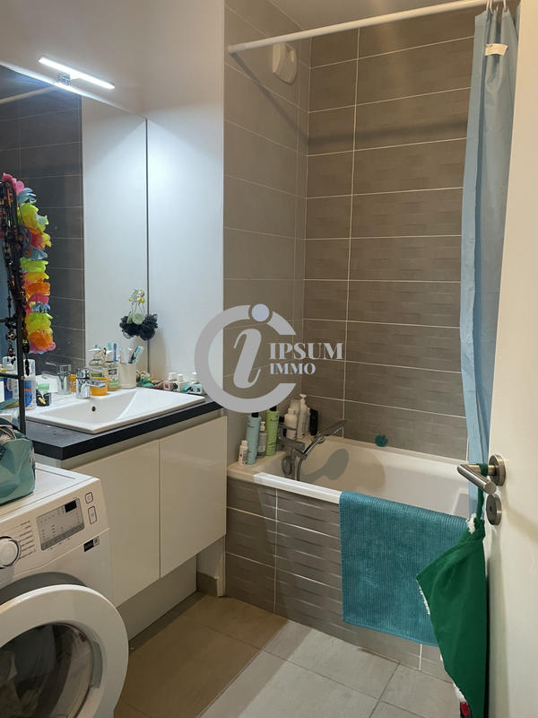 Appartement - 82 m² - 4 pièces