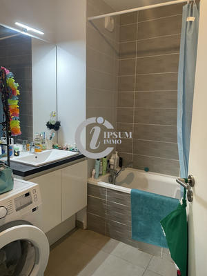 Appartement - 82 m² - 4 pièces