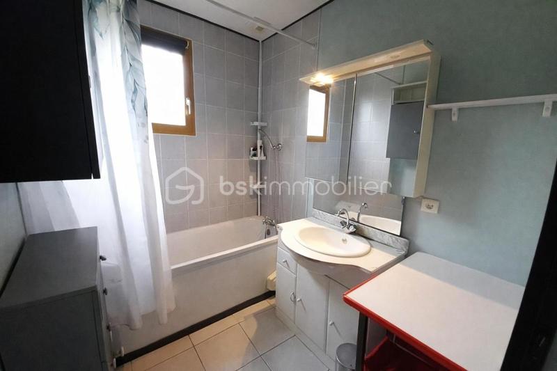 Maison - 100 m² - 6 pièces