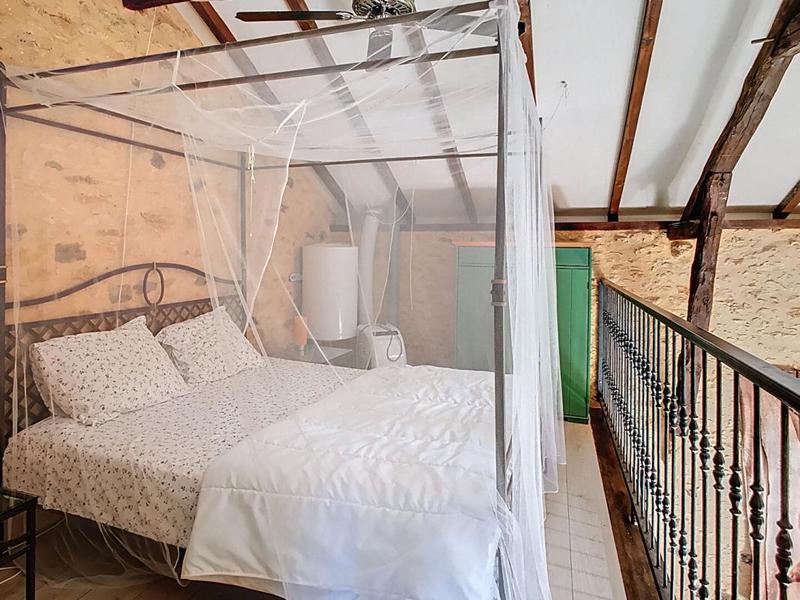 Maison - 170 m² - 9 pièces