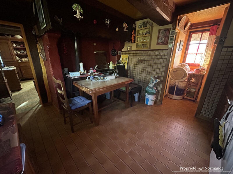 Maison ancienne - 140 m² - 3 pièces