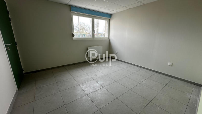 Bureau - 101 m² - 4 pièces