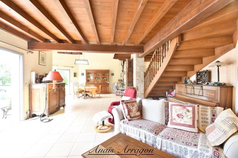 Villa - 275 m² - 6 pièces