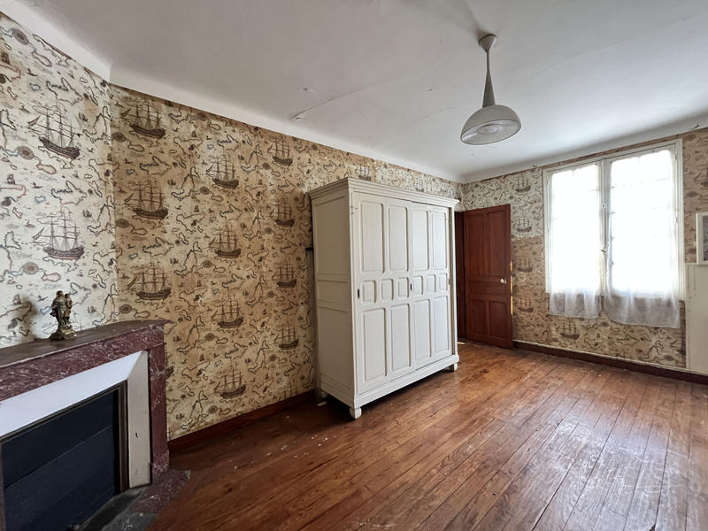 Maison - 264 m² - 13 pièces