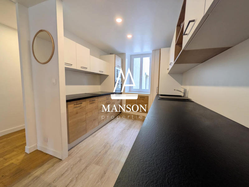 Appartement - 153 m² - 5 pièces