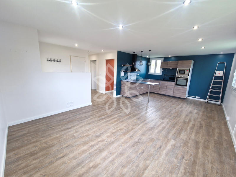 Maison - 107 m² - 5 pièces