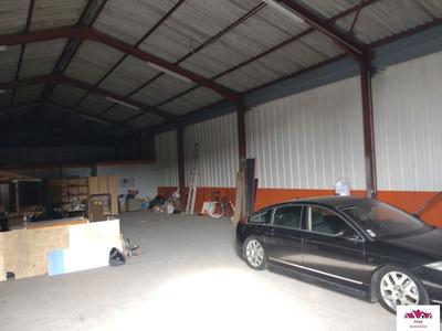 Local commercial - 1 300 m² - 1 pièce