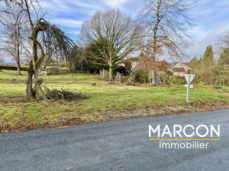 Terrain constructible - 712 m²