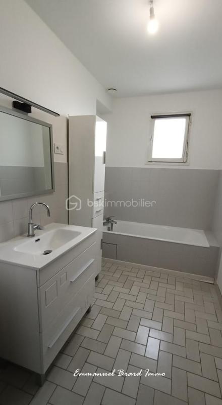 Maison traditionnelle - 92 m² - 4 pièces