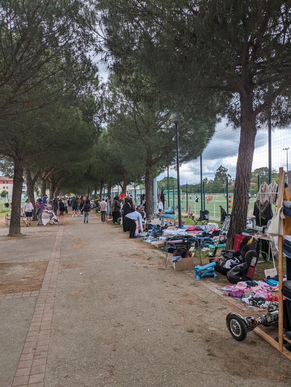 11ème vide grenier de l'association les p'tits loups des pradettes