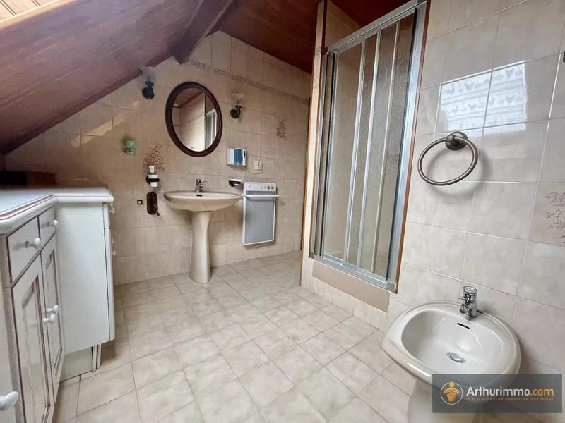 Maison - 95 m² - 5 pièces