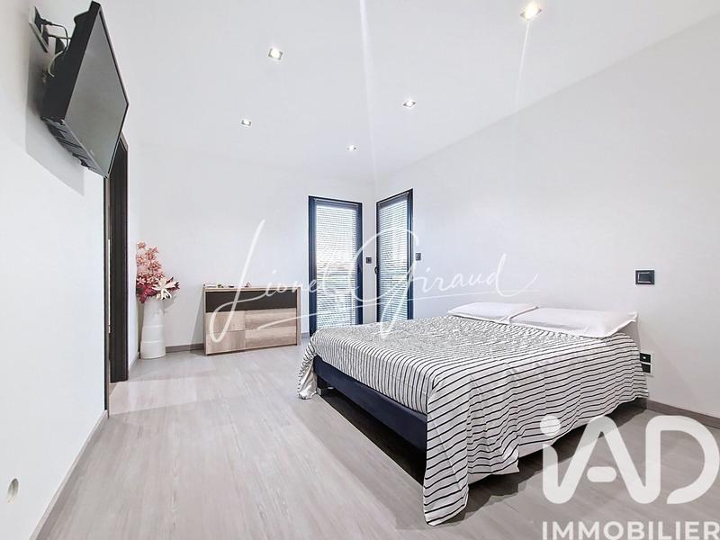 Maison - 153 m² - 5 pièces