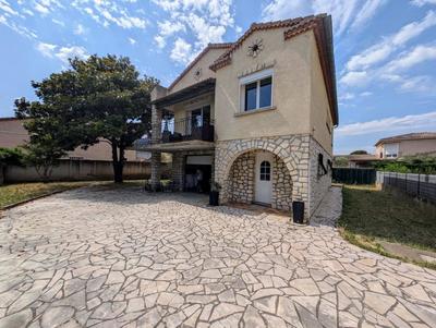 Maison - 163 m² - 8 pièces