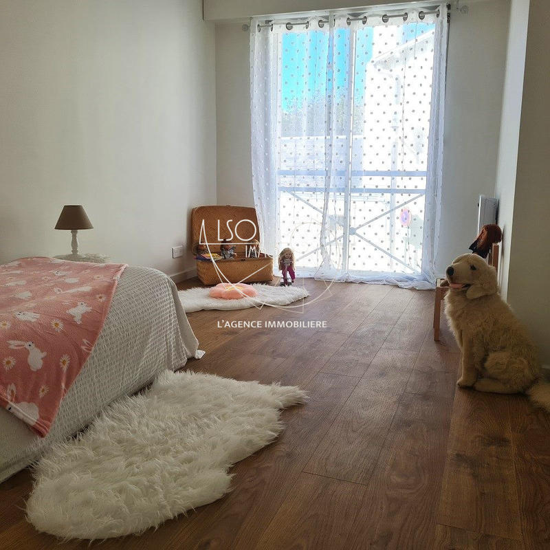 Appartement - 87 m² - 5 pièces