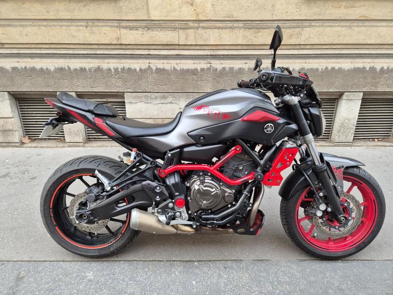 Yamaha Mt07