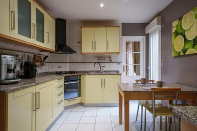 Maison traditionnelle - 144 m² - 6 pièces