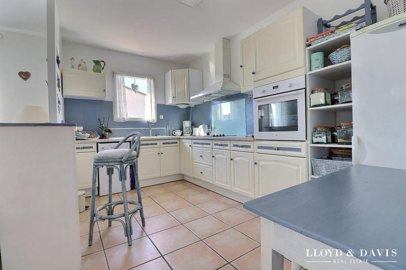 Maison - 96 m² - 4 pièces