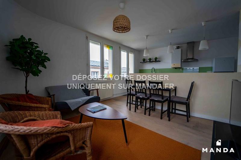 Chambre - 10 m² - 6 pièces