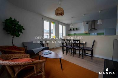 Chambre - 10 m² - 6 pièces